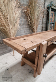 Authentieke Houten Werkbank uit Frans Atelier 147375 lengte 239 cm