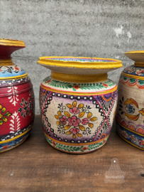 Handbeschilderde Indiase houten melkpot 147886ae 34 cm hoog