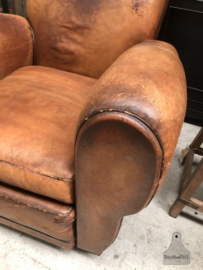 Moustache 1930s club chair (145384) verkocht