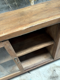 Uniek lang XXL dressoir (146944) .... verkocht