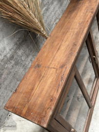 Set van 2 unieke jaren 30 vitrine winkelkasten 148092