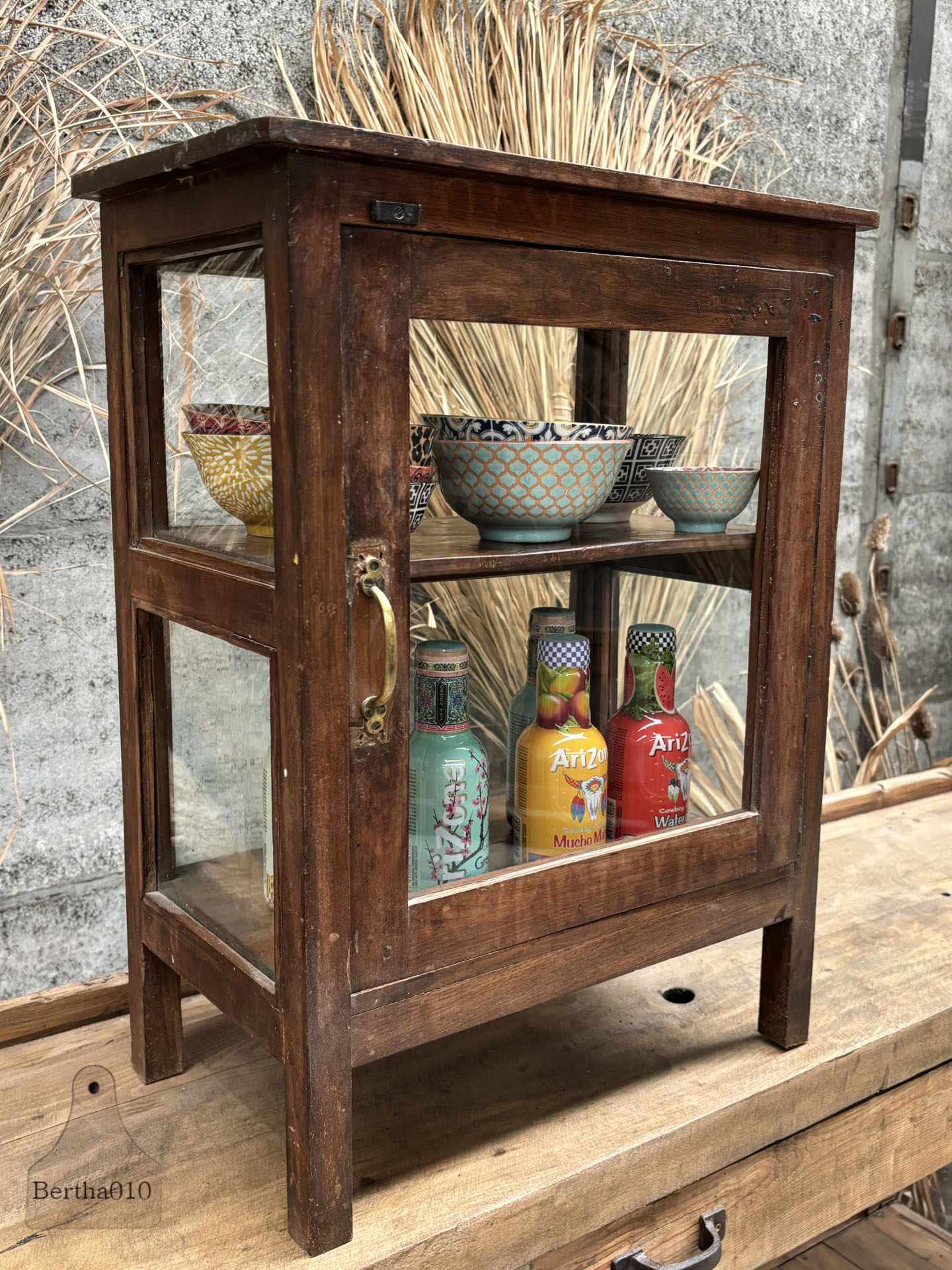 Oud Engels vitrinekastje gebobbeld glas ca 1900 147448