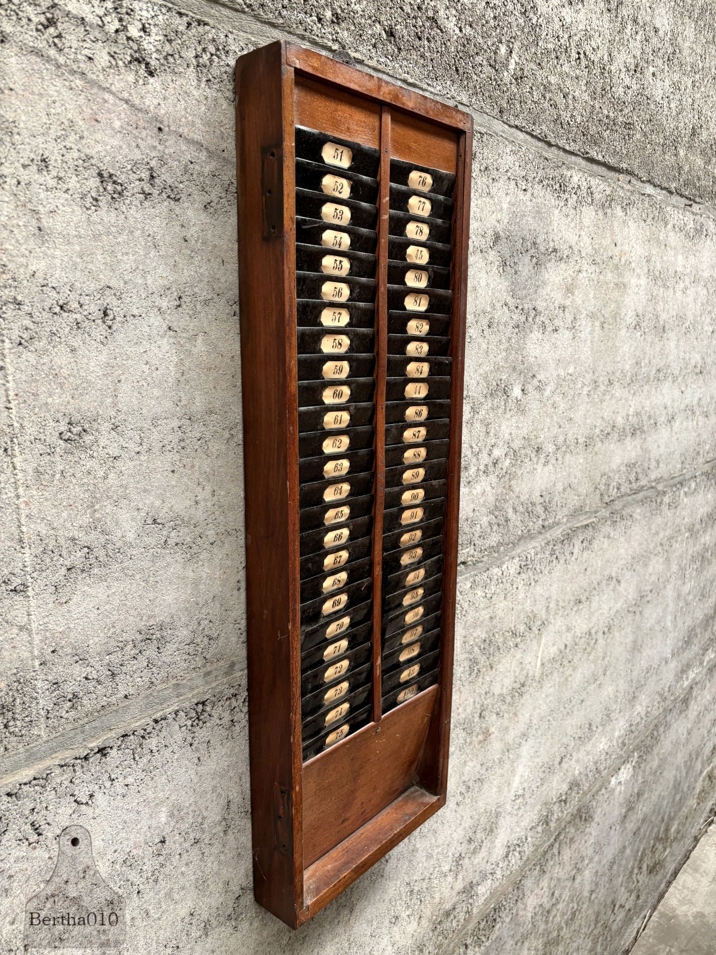 Origineel Fabrieks Prikkaartbord uit de Jaren ’10–’20  147572