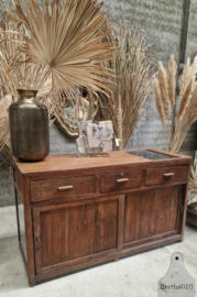 Kast dressoir vitrinekast keukeneiland  toonbank 147219 lengte 152 cm
