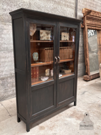 Smalle oude schoolkast 148067