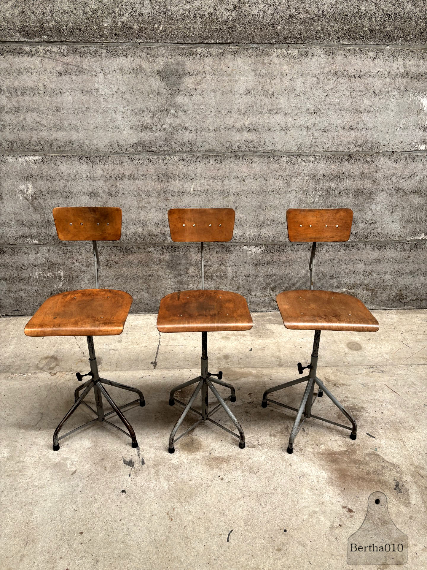 Set van 3 vintage Bozo bureaustoelen deel 1 147562