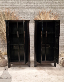 Twee antieke Chinese kasten 147351 verkocht