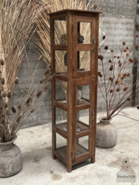 Geleefde Engelse vitrinekast uit de jaren 20 functioneel elegant 147