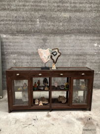 Karaktervolle oude winkeltoonbank  vitrinekast glazen blad jaren 20 40 147863