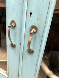 Karaktervolle Engelse hoge vitrinekast  264 cm ca 1920 147890