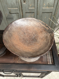 Antieke Naga schaal handgesneden uit massief hout 148090b
