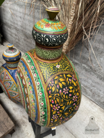 Grote hoge ijzeren handbeschilderde pot 147430 105 cm hoog