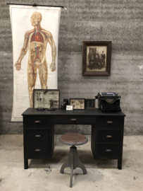 Antiek bureau (145775) verkocht