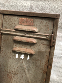 Oude Locker 4-deurs Fata (144396) verkocht