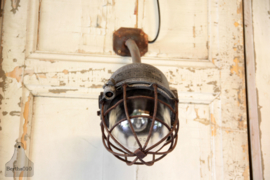 Industriële Bullylamp voor aan de wand (133531. 133532)...verkocht