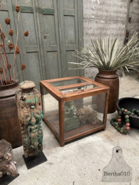 Oude toonvitrine museum  147094