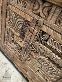 Handgesneden Indiaase console functioneel kunstwerk met karakter 147771 verkocht