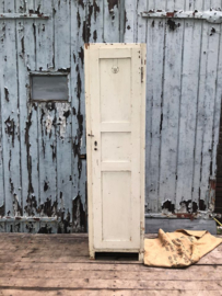 Oude locker hout (136736) verkocht