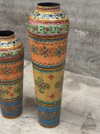 Decoratieve slanke ijzeren vaas handbeschilderd Indiaas vakmanschap 147908