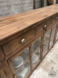 Antiek Engels winkel dressoir lengte 366 cm verkocht