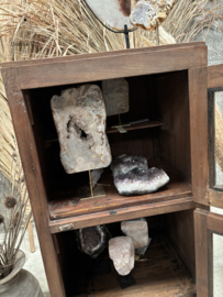 Elegant antiek vitrinekastje compact en karaktervol 147874