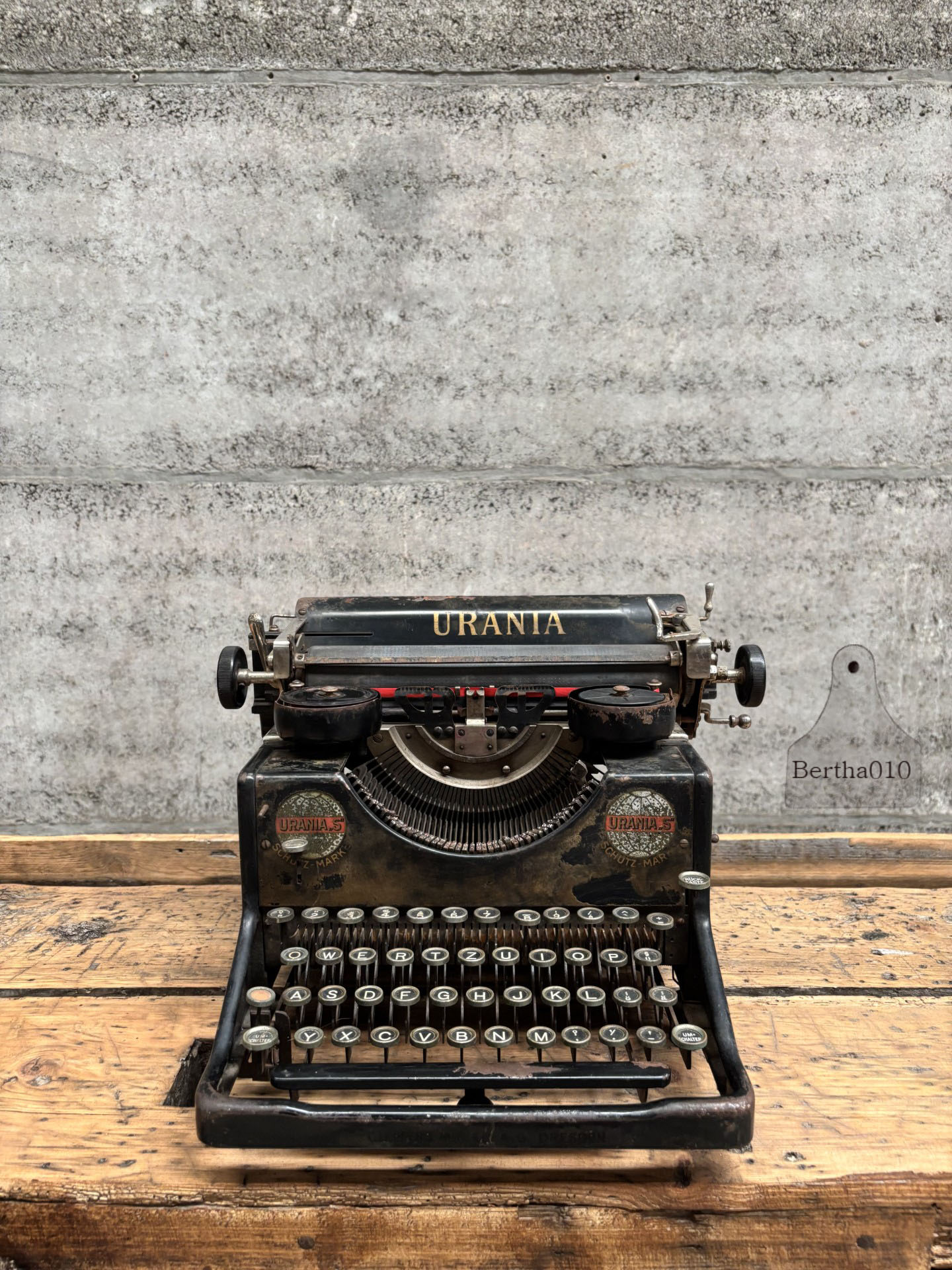 Urania S typemachine ca 1920 (147581)