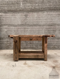 Oude kleine werkbank (147079) lengte 131 cm verkocht