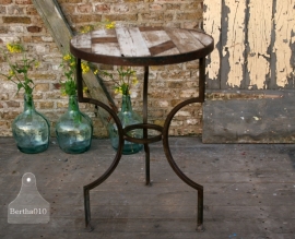 Industriele tafel wit oud sloophout (130408)..verkocht