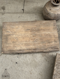 Antieke kleine Naga tafel 147436 Naga table bleach Nagatafel