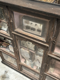 Topstuk smalle uniek vitrine hangkast 148095