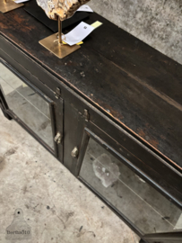 Prachtige gepatineerde jaren 20 winkelkast 4 zijdes glas 147745 verkocht