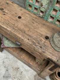Oude kleine werkbank (147079) lengte 131 cm verkocht