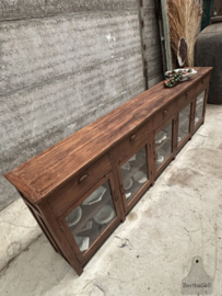 Engels dressoir vitrine  jaren 20 30  288 cm lengte 147695 verkocht