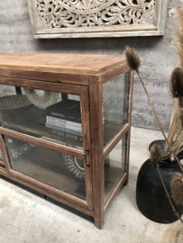 Oud dressoir (145489) verkocht