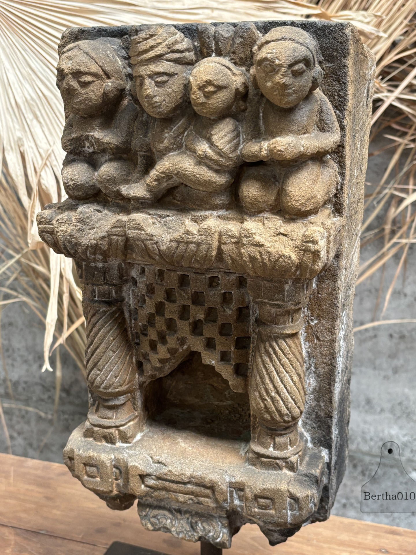Tempel steen 147491 stenen altaar verkocht