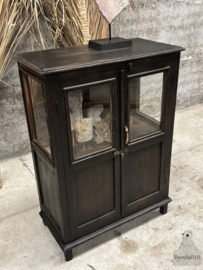 Oud Vitrinekastje, smal, Gebobbeld Glas, Zwart met Mooie Patina 147426