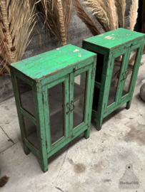 Oude smalle houten vitrinekastjes Ibiza vibes India 147843 bohemian