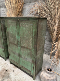 Authentieke groene atelierkasten ijzer en hout 147725