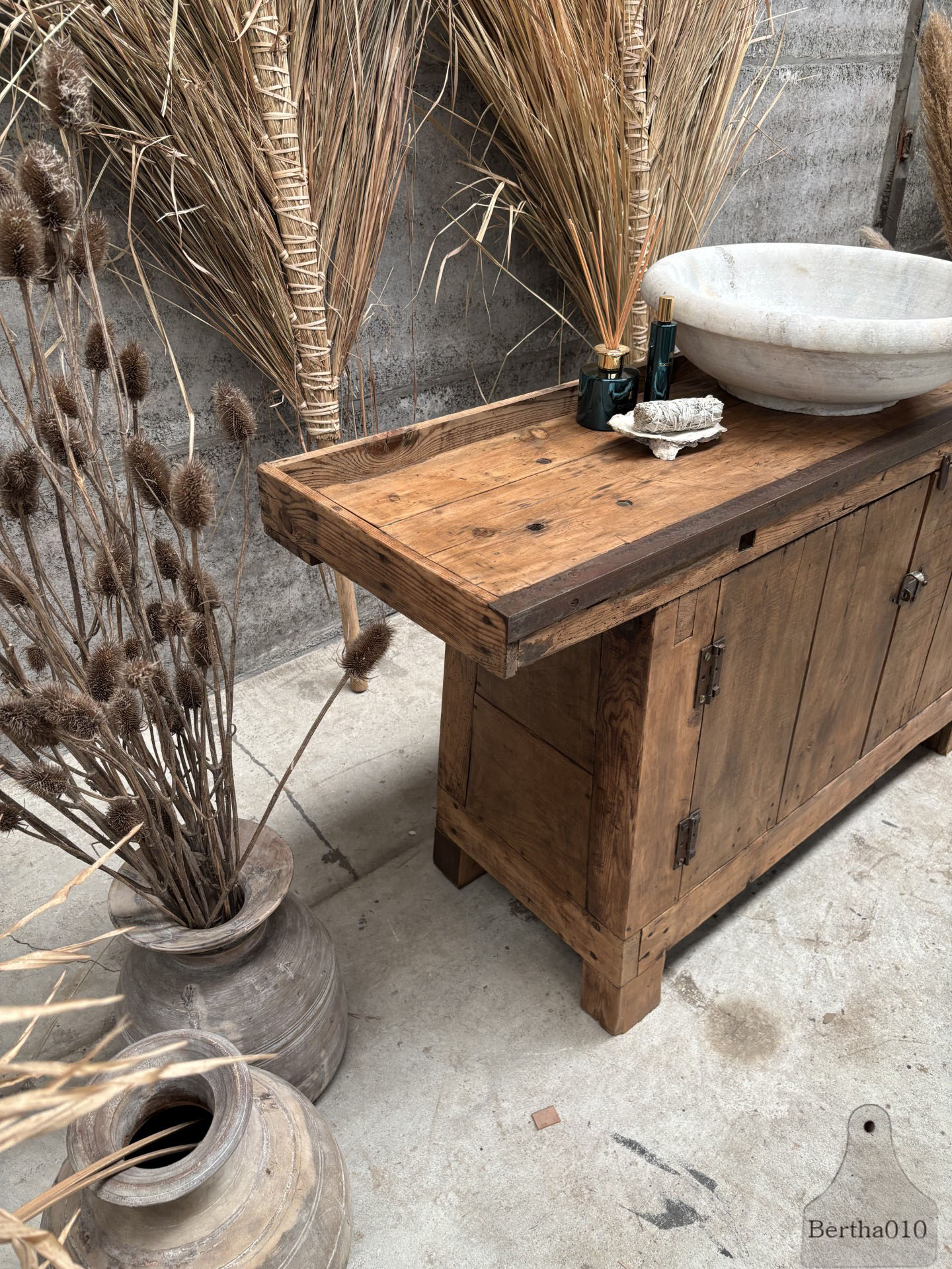 Oude Franse werkbank compact met deurtjes 147614
