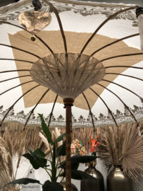 Balinese parasol (144399)