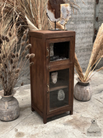 Elegant antiek vitrinekastje compact en karaktervol 147874