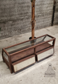 Antieke winkelvitrine 147179