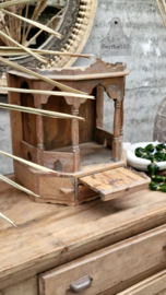 Oude houten altaar tempel 147286 verkocht
