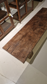 Oude robuuste salontafel (147330) verkocht