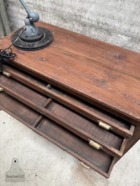Antieke drukkerijkast 147412