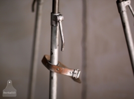 Industriële lamp op statief (131062)..verkocht