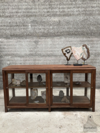 Antieke vitrinekast museum toonbank keukeneiland  147834