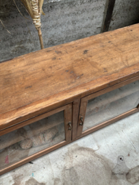 Uniek lang XXL dressoir (146944) .... verkocht
