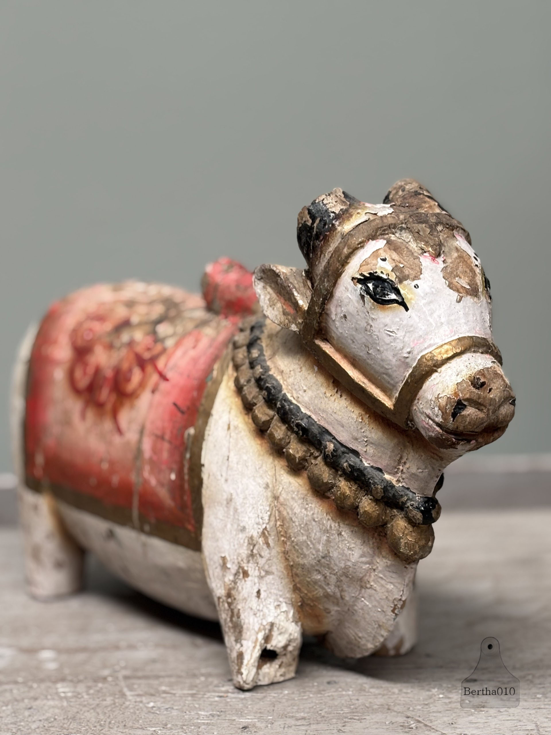 Zeldzaam antiek houten Nandi-Stier Beeld 146927