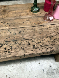 Antieke robuuste salontafel (146430) 138 cm lengte
